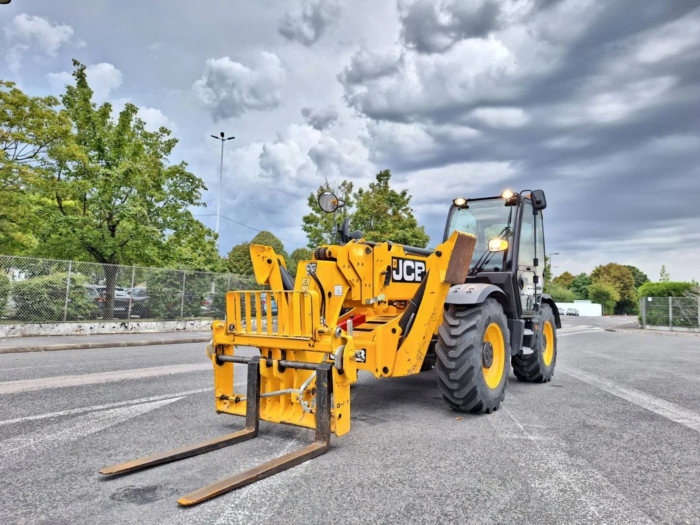 JCB-540-180-HIVIZ