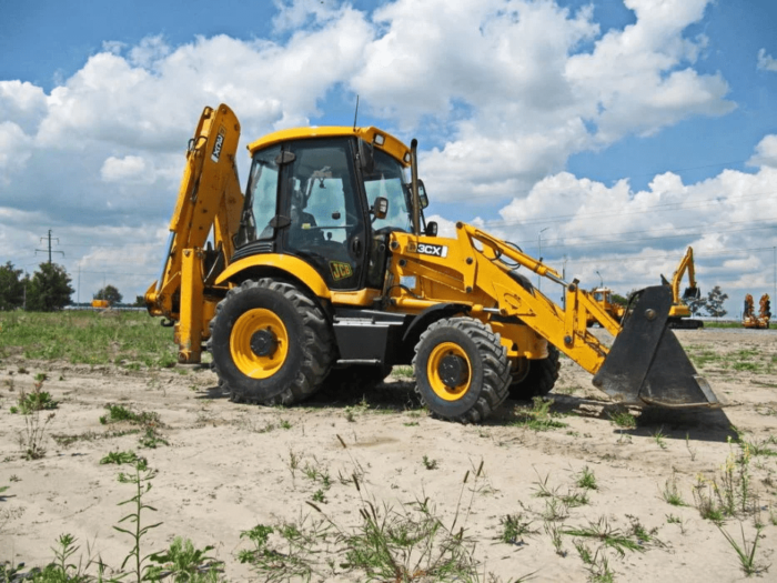 Tractopelle-JCB-3CX-ECO5